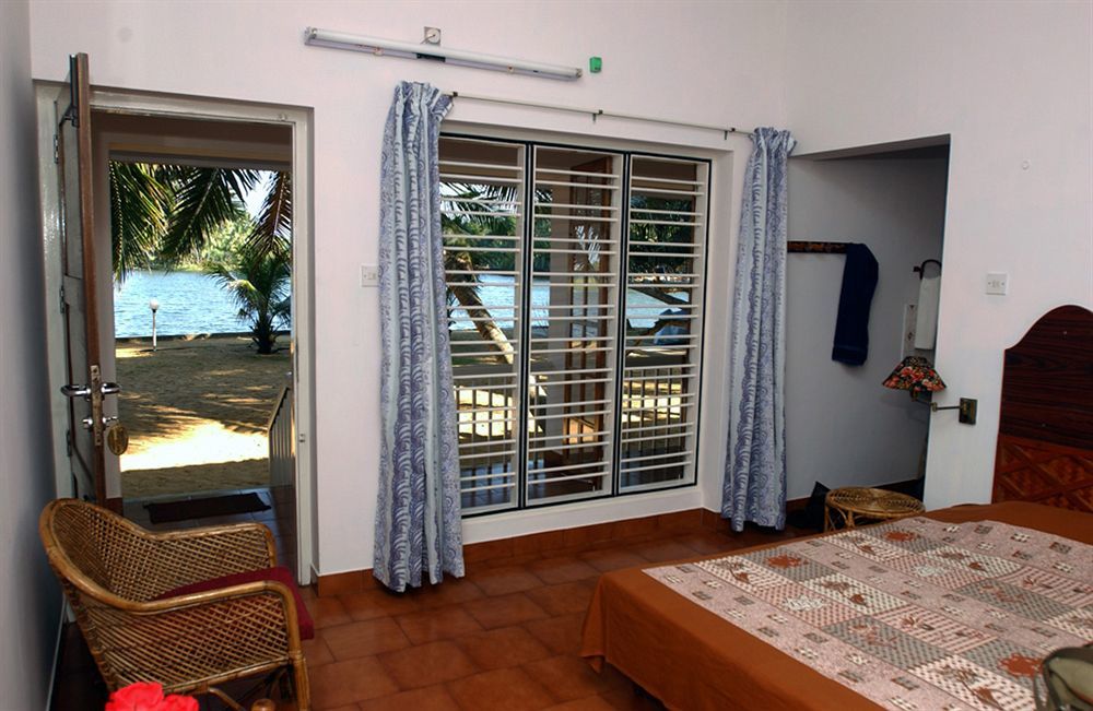 Beach And Lake Ayurvedic Resort, Kovalam Eksteriør bilde