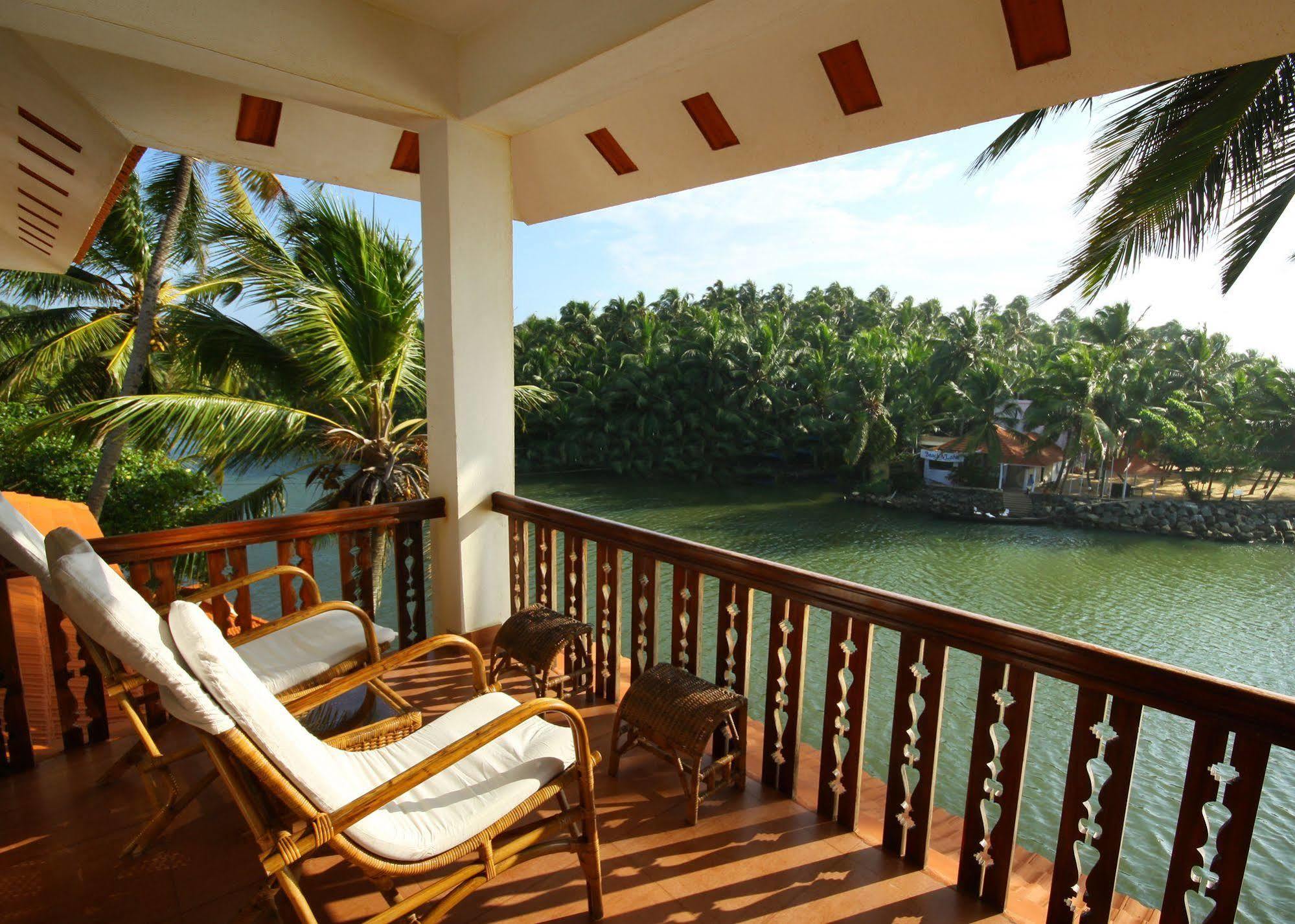 Beach And Lake Ayurvedic Resort, Kovalam Eksteriør bilde