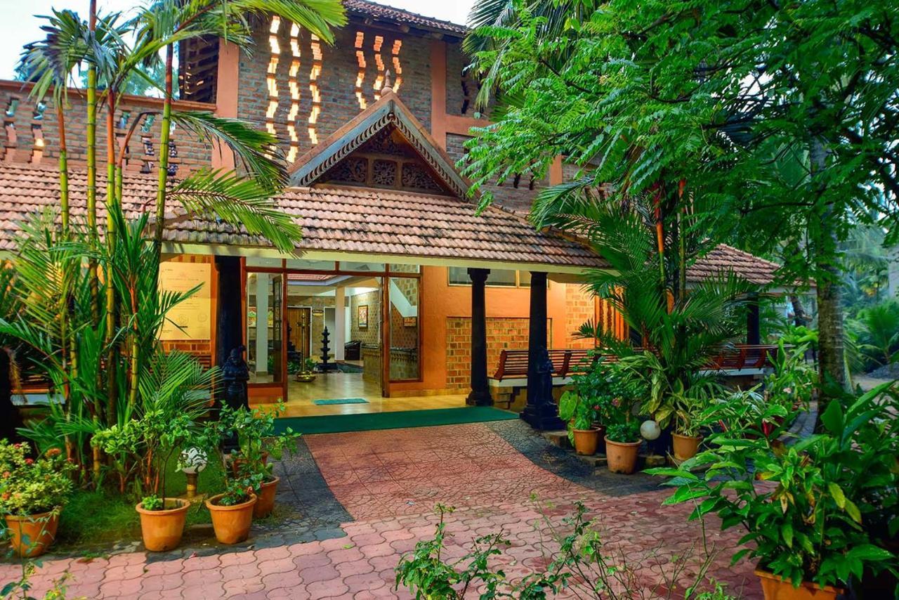 Beach And Lake Ayurvedic Resort, Kovalam Eksteriør bilde